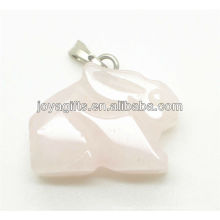 Pendentif de lapin à quartz rose semi-précieux avec haute qualité